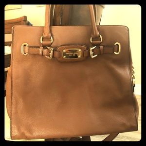 AUTHENTIC Michael Kors Large Hamilton Traveler